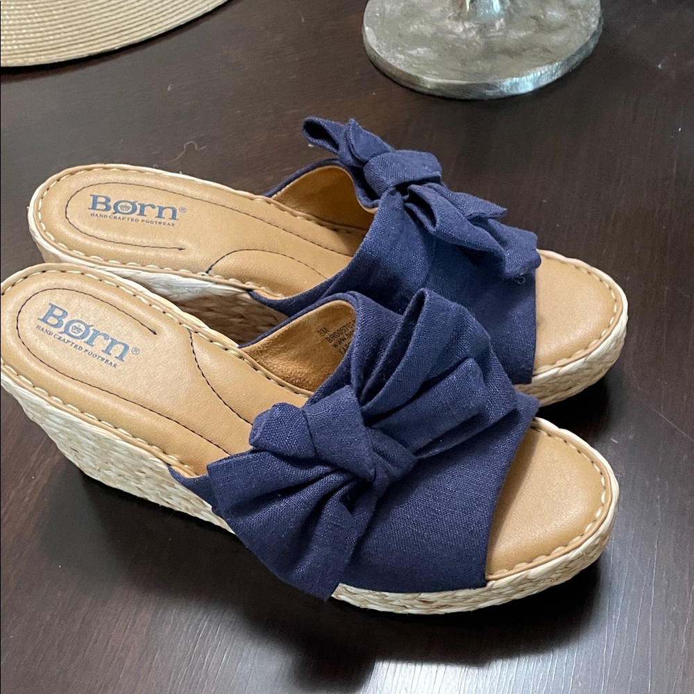 Born Women's Navy and Tan wedge sandals with Bow - Picture 4 of 11